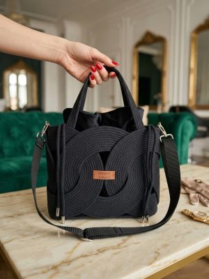 czarna torebka Pierścienie II polskie rękodzieło